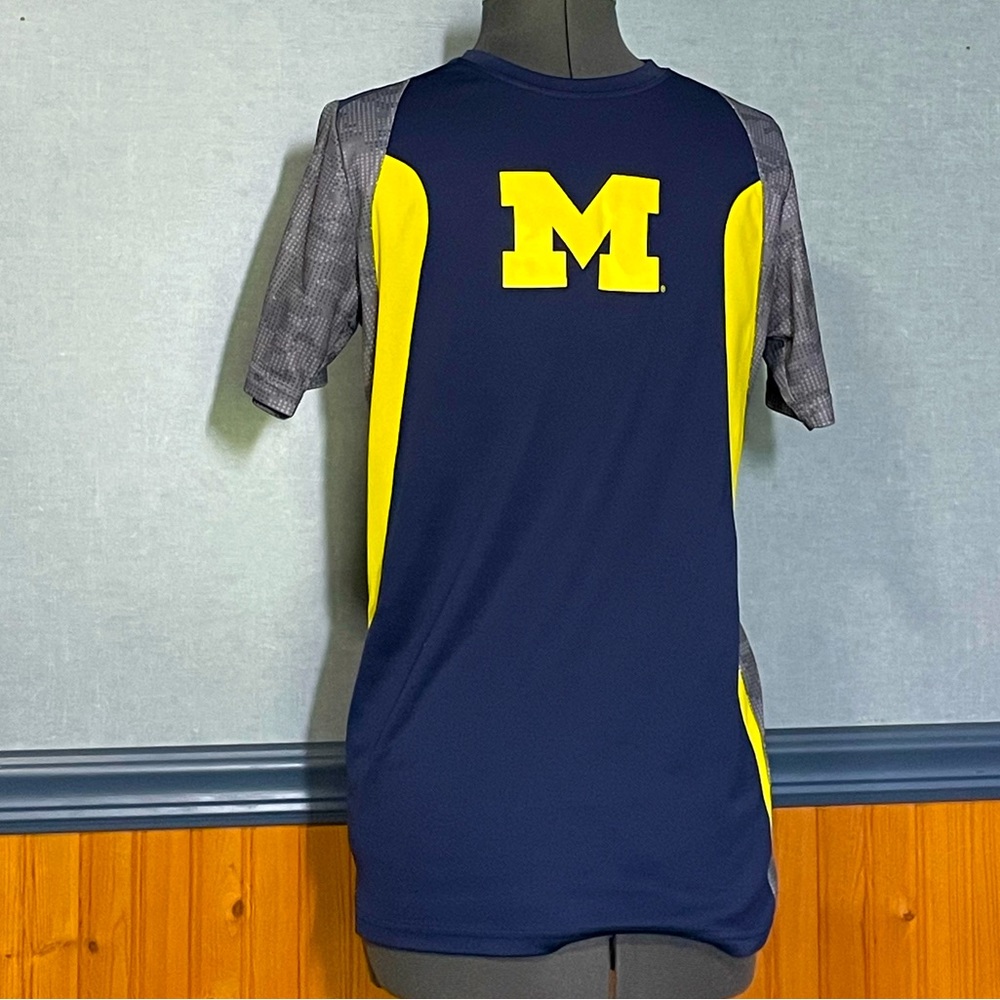 University of Michigan tee